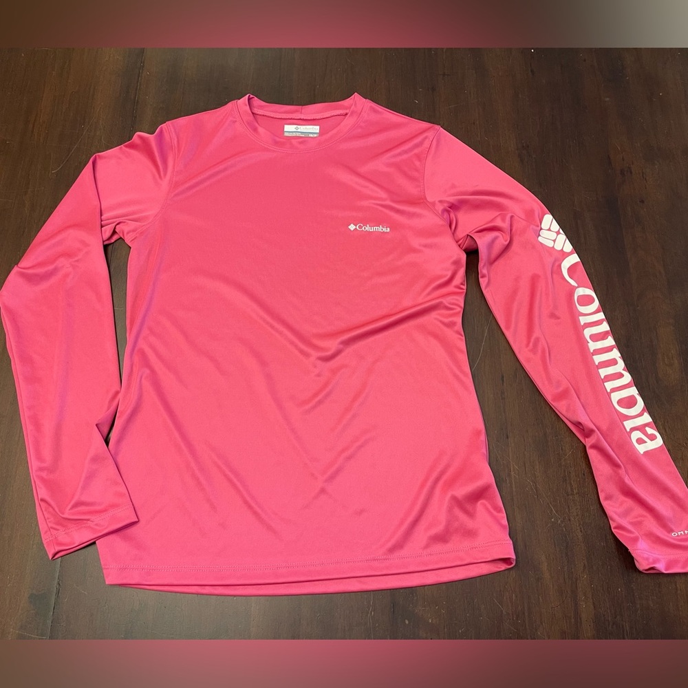Columbia Women's Bright Pink Long Sleeve Active Top